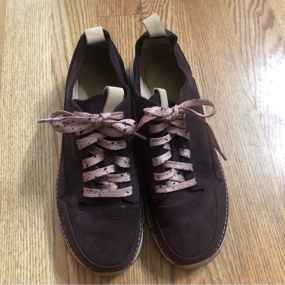 Clark’s Leather Sneakers